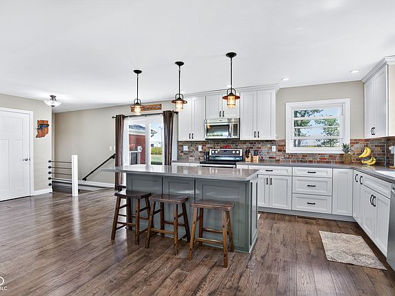 5th image of 3625 Elm Swamp Rd