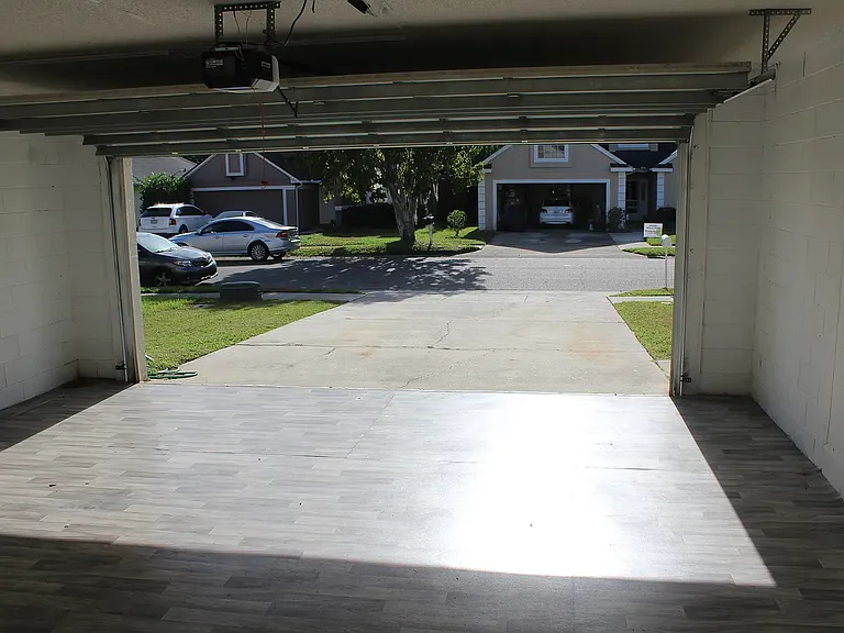 1009 Vannessa Dr — Photo 9