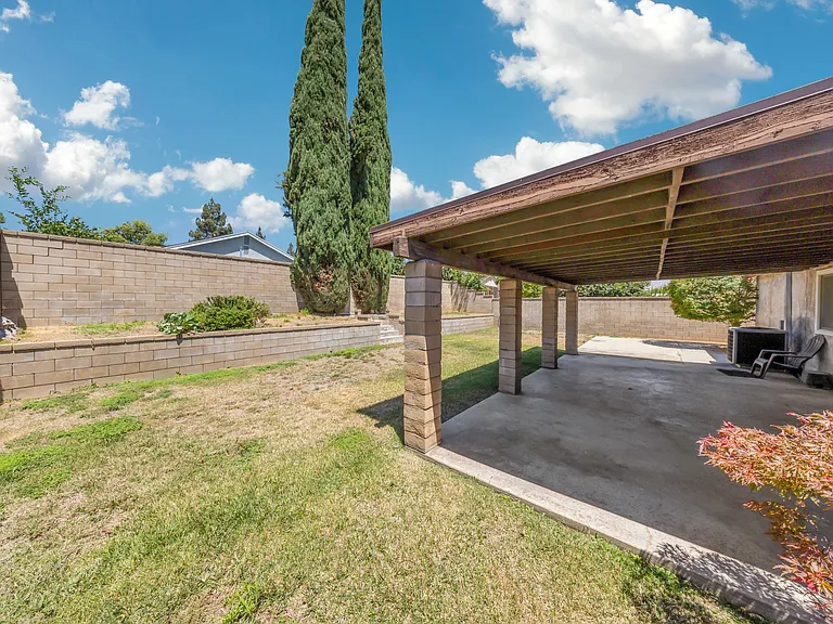 7750 Perlite Ave — Photo 39