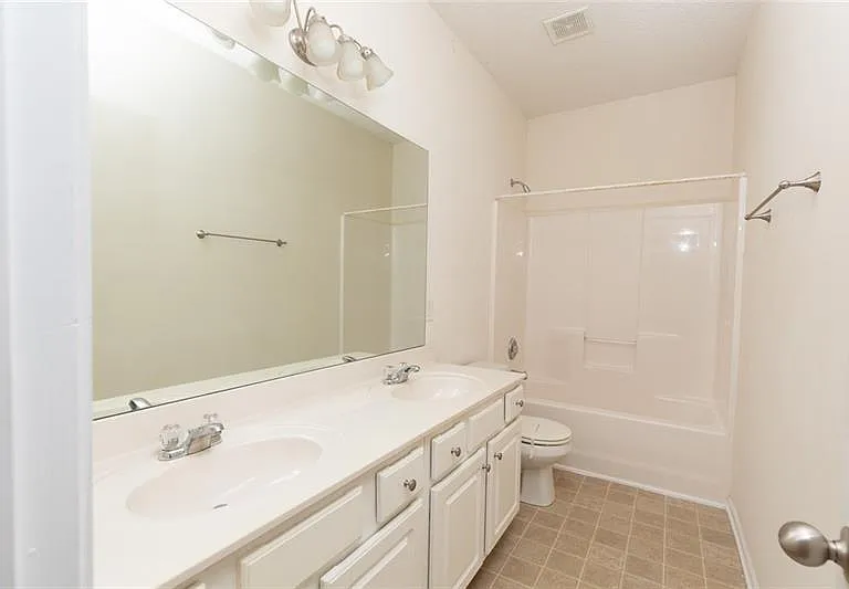 300 McKendree Ct — Photo 25