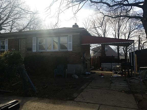 3rd image of 22714 111th Ave