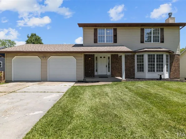 10 N Meadow Dr, O Fallon, MO 63366