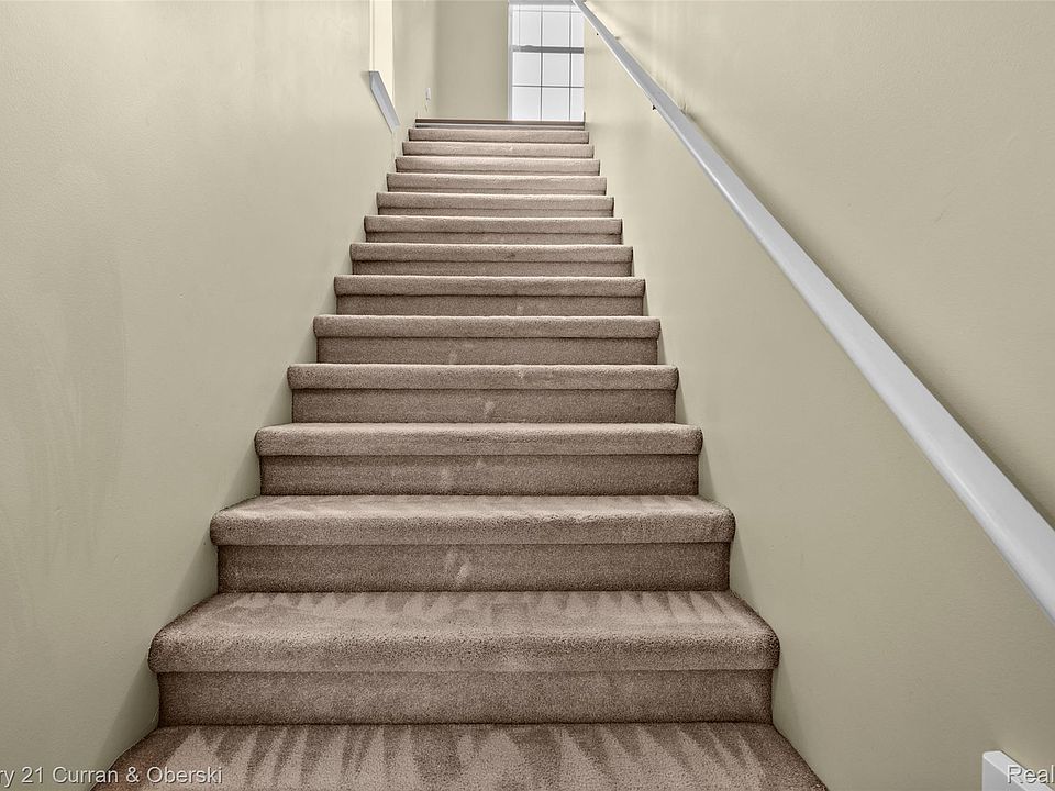 48475 Bridge Way, photo 3