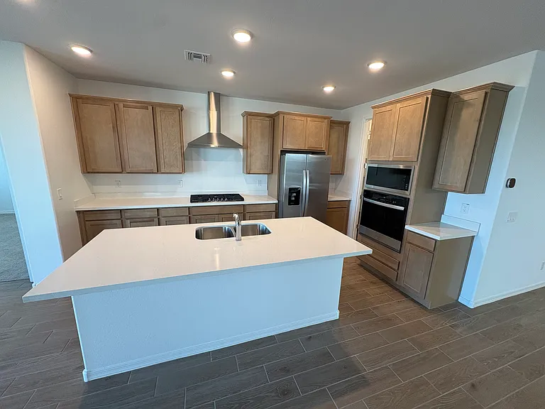 675 W Riparian Dr — Photo 14