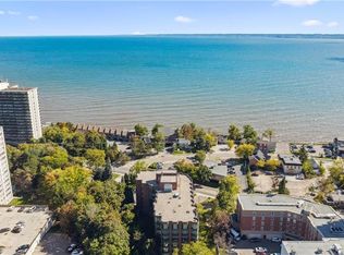 2121 Lakeshore Rd #401, Burlington, ON L7R1C9