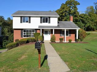 500 Monticello Dr, Delmont, PA