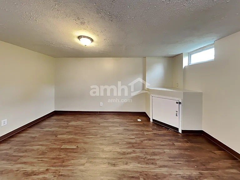 398 Flat River St — Photo 16