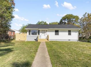 20 Marple Ln, Hampton, VA 23666