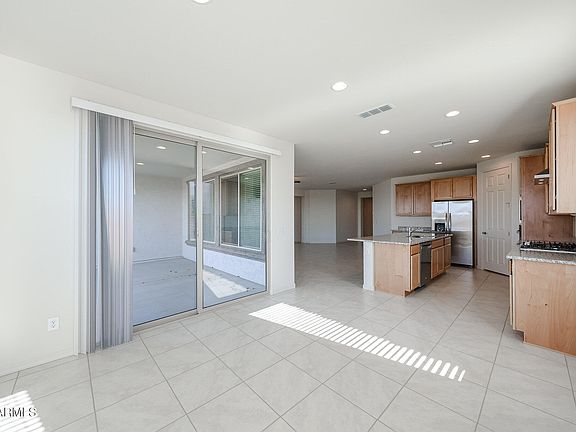 5th image of 7023 W Plum Rd