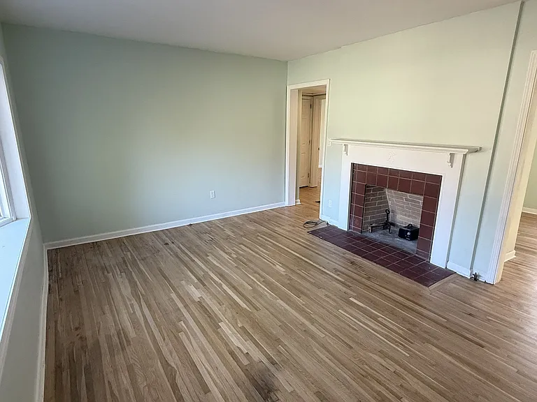 728 47th Way S — Photo 10