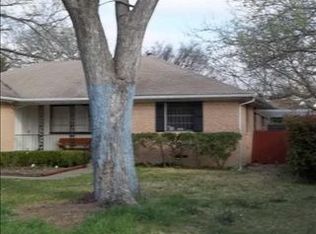 1879 Riverway Cir, Dallas, TX 75217