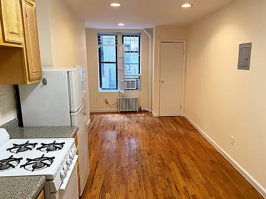 Rented by OvCo Realty | media 20