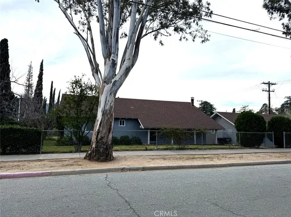 34 W Gilman St, Banning, CA 92220