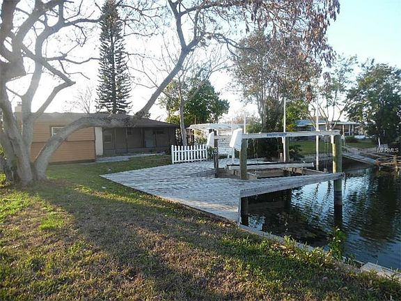 5th image of 13224 Neptune Dr