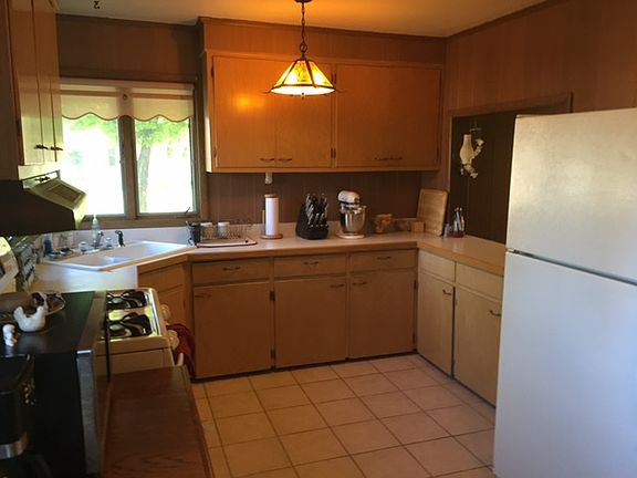 3rd image of 1102 8th Ave N