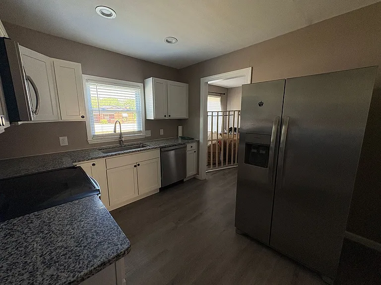 508 N Main St — Photo 2