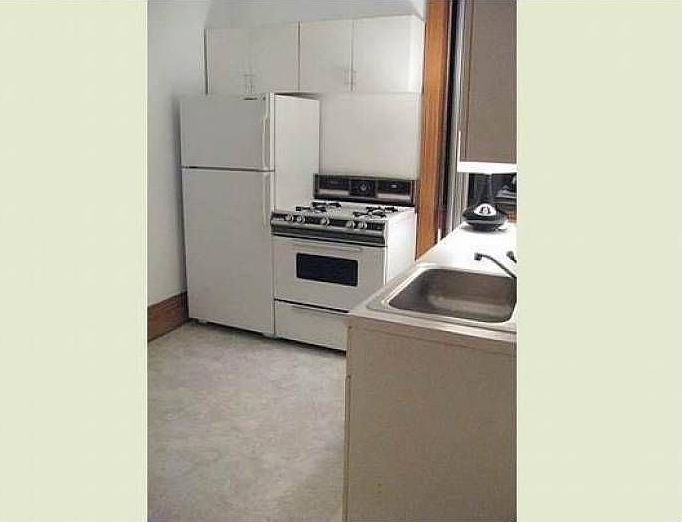 2nd image of 10 Gramercy Park S