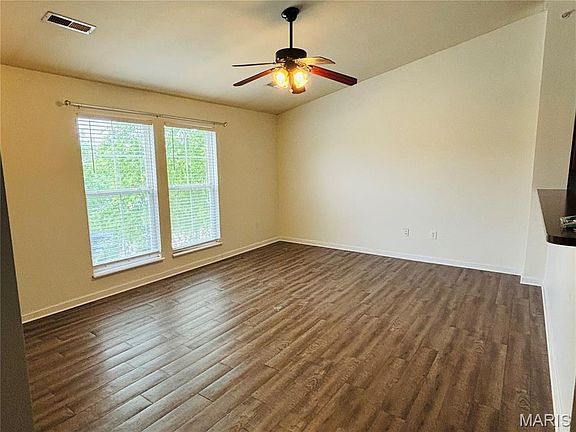 5th image of 3824 Capri Way