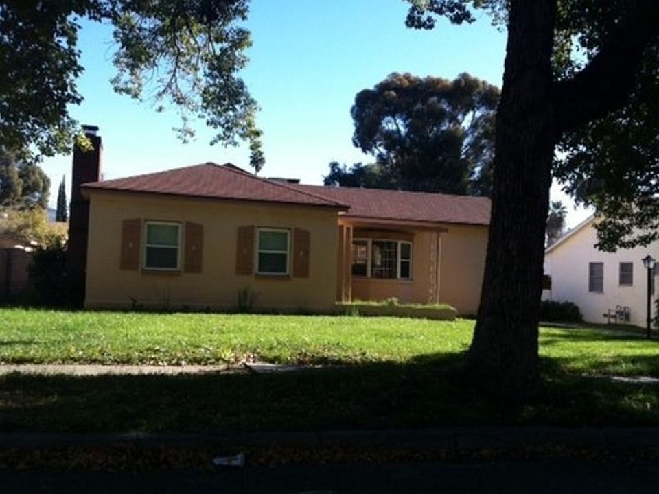 1st image of 2697 Fremontia Dr