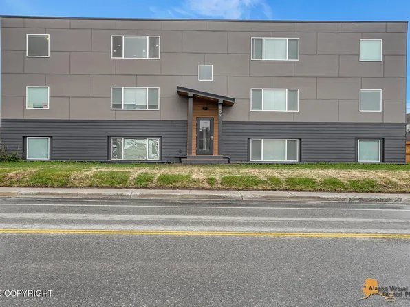 609 S Cobb St, Palmer, AK 99645