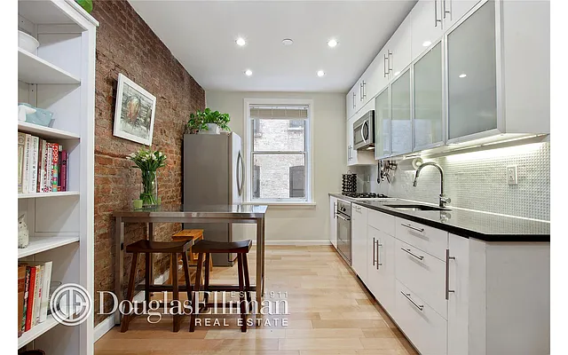 Sold by Douglas Elliman | media 10