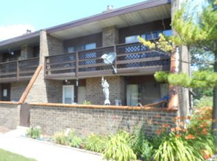 110 Kenneth Cir, Elgin, IL 60120