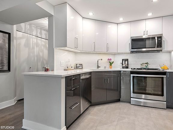 3rd image of 195 N Harbor Dr APT 4507