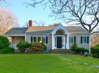 43 Dunlop Rd, Huntington, NY 11743