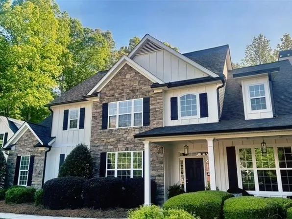 310 Persimmon Dr, Sharpsburg, GA 30277