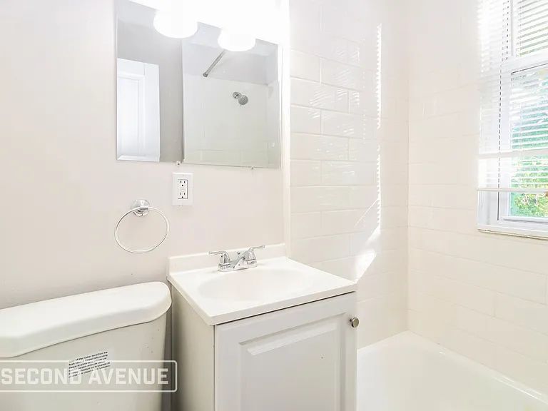 3350 Cavanaugh Ave — Photo 6