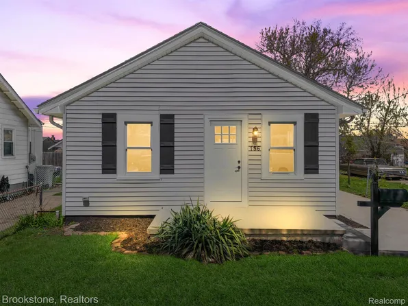 156 W Brickley Ave, Hazel Park, MI 48030