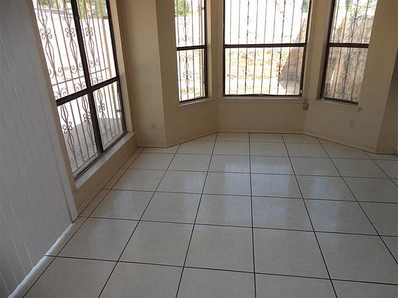 5th image of 8520 Saratoga Dr
