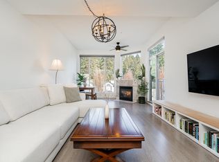 12155 191b St #402, Pitt Meadows, BC V3Y 2S2