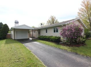 1001 Fairchild St, Sun Prairie, WI 53590