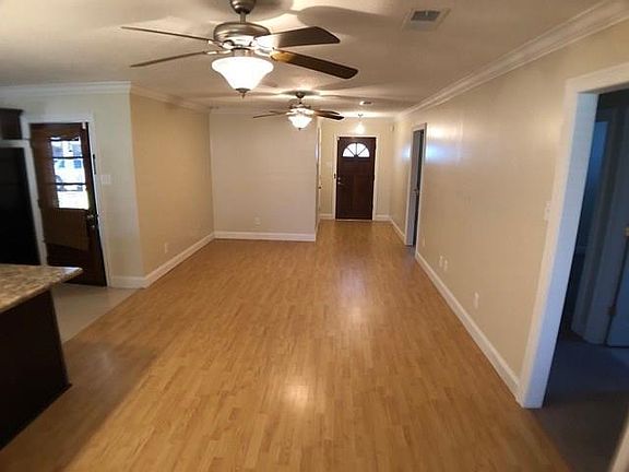 4th image of 1001 N Woodlawn Ave