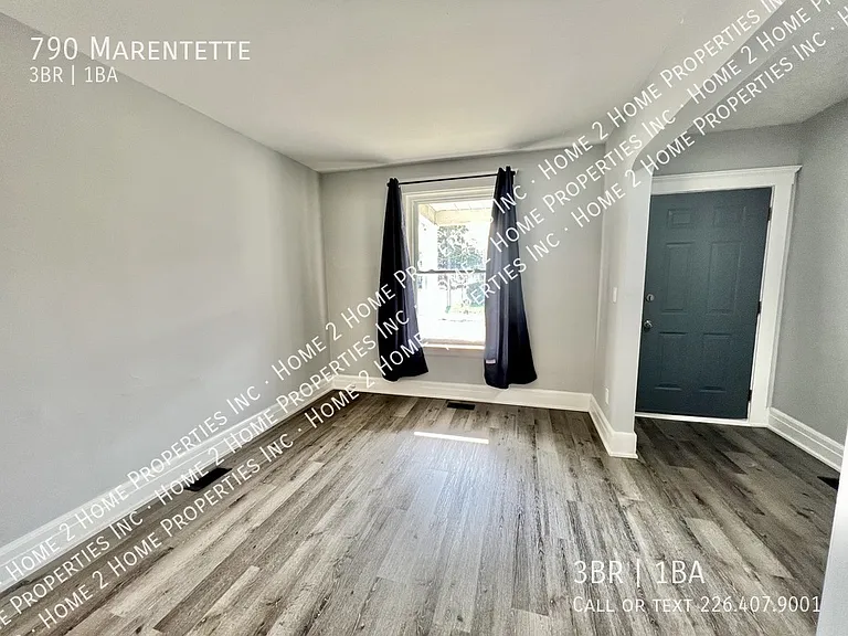 790 Marentette Ave — Photo 3