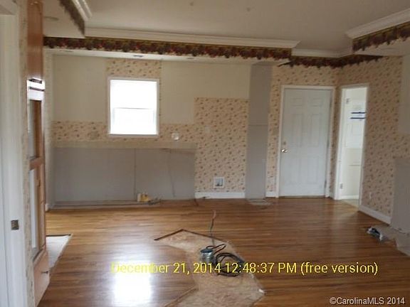 2nd image of 105 Ariel Dr