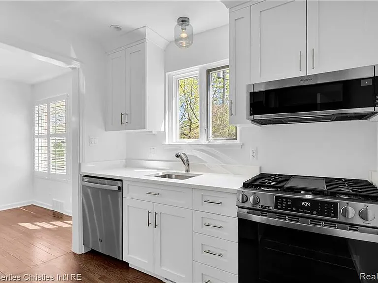 1035 N Old Woodward Ave #5 — Photo 12
