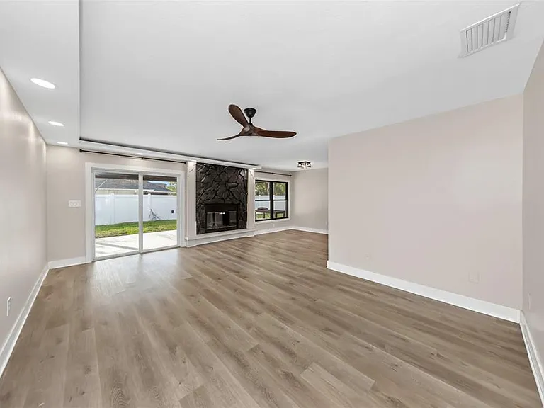 4030 Fieldgreen Pl — Photo 7