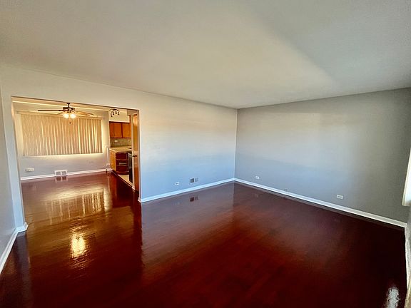 5th image of 15430 Cottage Grove Ave