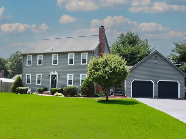 56 Quail Dr, Taunton, MA 02780