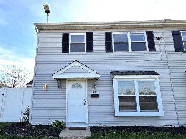 12 Lehigh Ct, Sicklerville, NJ 08081