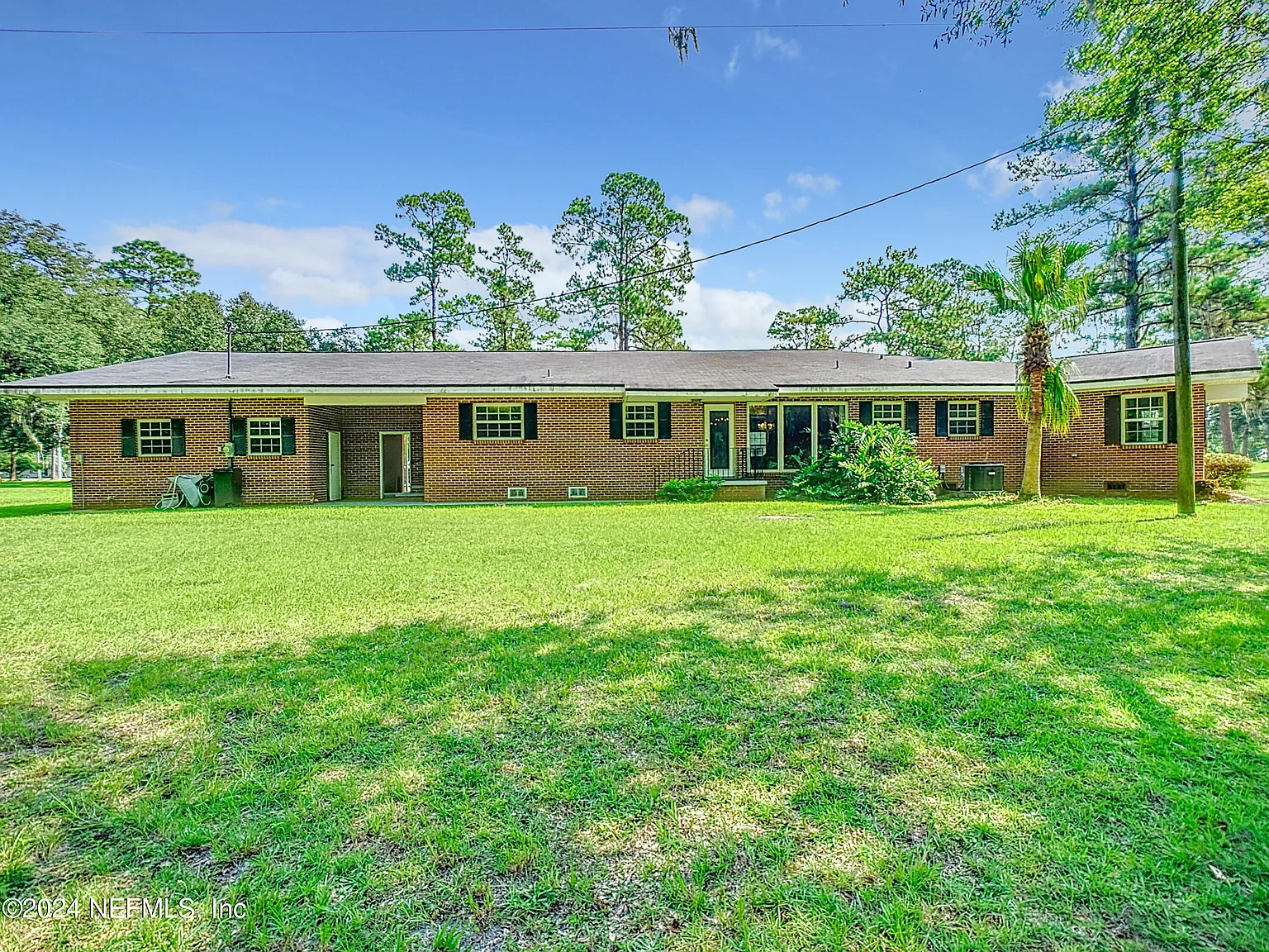 4 bed, 2.0 bath, 2653 sqft, $2,500 — Photo 4