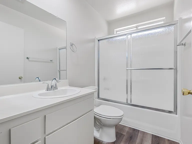 Berendo Apartments — Photo 9