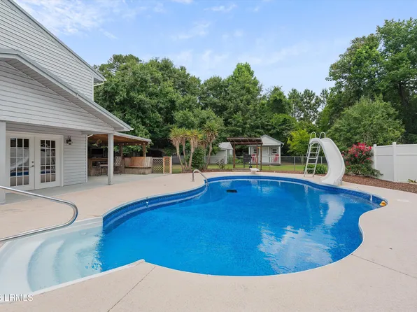 4339 Pinewood Circle, Beaufort, SC 29906
