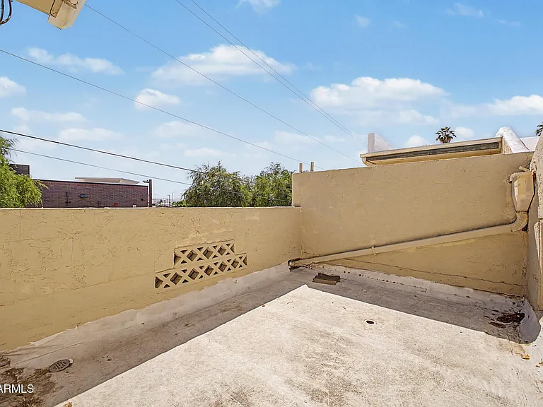 2225 E Catalina Dr — Photo 26