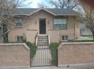 220 W 4th St, Lingle, WY 82223