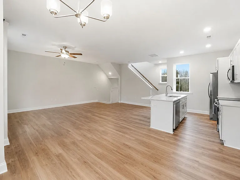 8931 Sharonbrook Dr — Photo 16