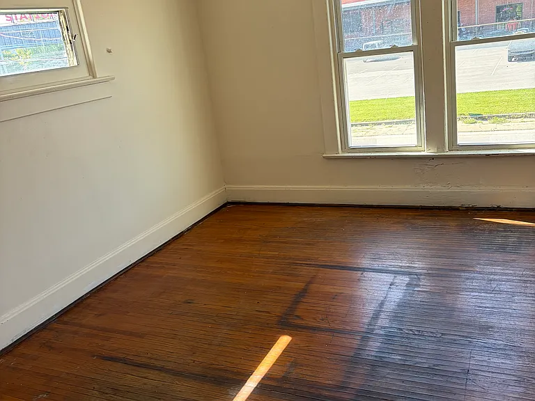 342 W Main St — Photo 13