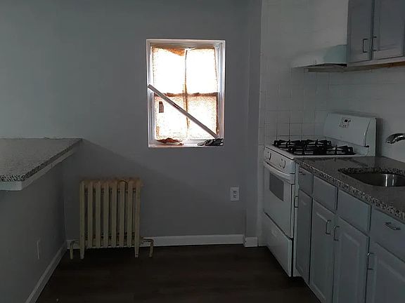 4th image of 5820 Woodcrest Ave APT 1